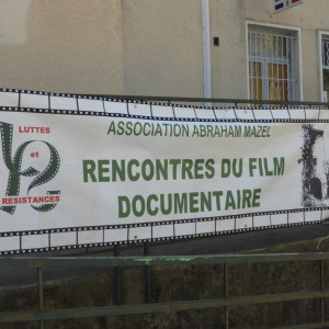 Devant la salle Stevenson:banderolle des rencontres du film.